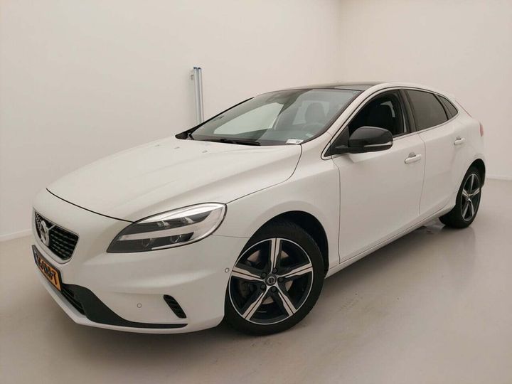 VOLVO V40 2019 yv1mv72v0k2577645