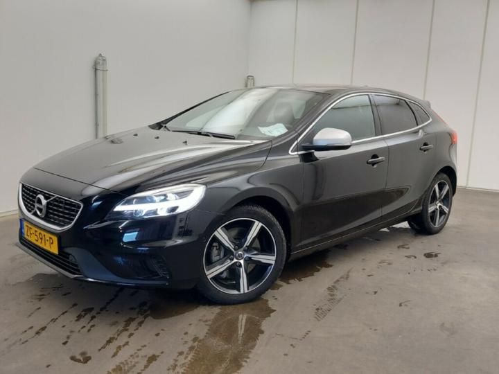 VOLVO V40 2019 yv1mv72v0k2582222