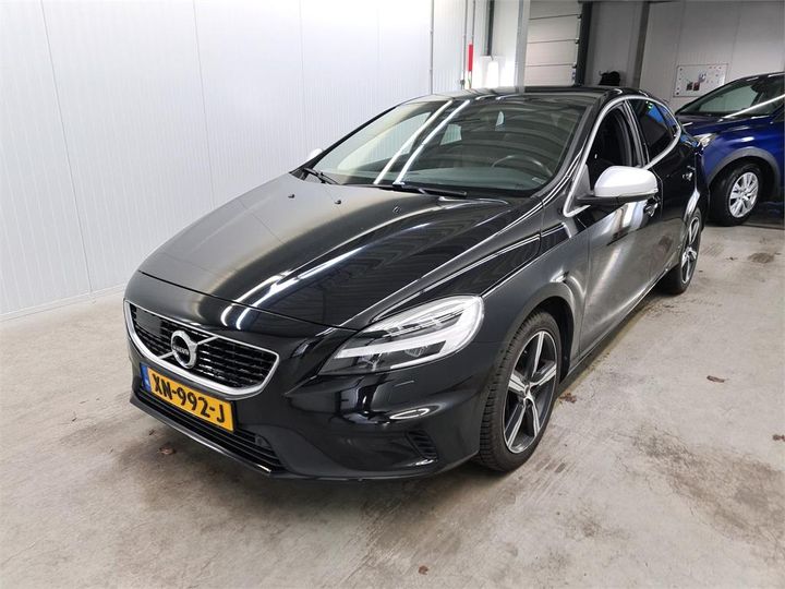 VOLVO V40 2019 yv1mv72v0k2582295