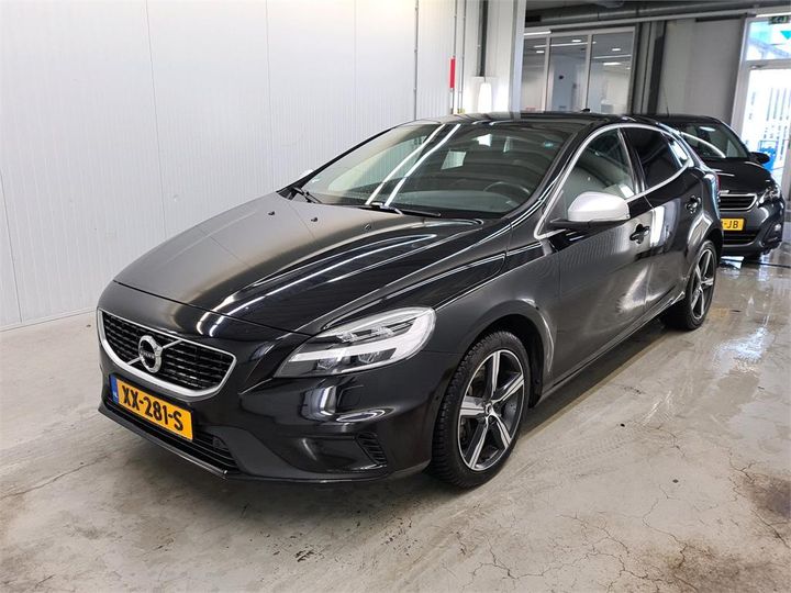 VOLVO V40 2019 yv1mv72v0k2585683