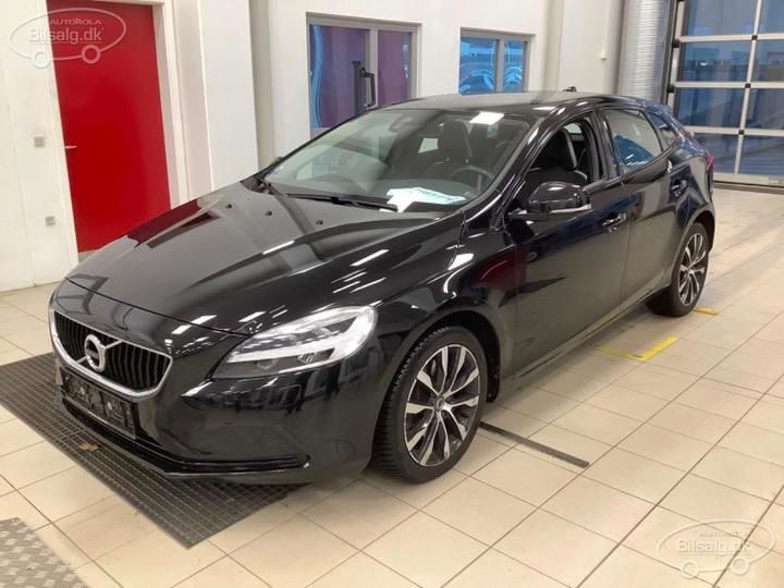 VOLVO V40 HATCHBACK 2019 yv1mv72v0k2587771