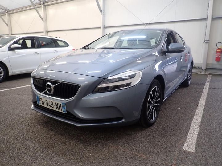 VOLVO V40 2019 yv1mv72v0k2605873