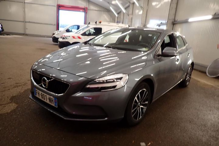 VOLVO V40 2019 yv1mv72v0k2606020