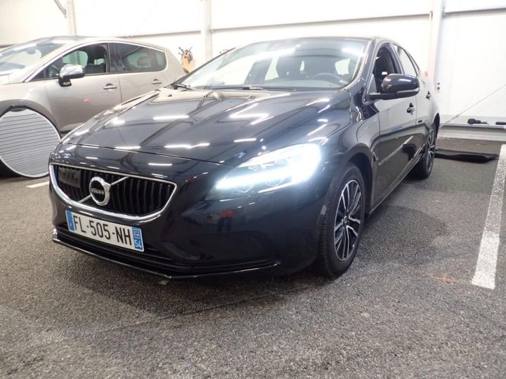 VOLVO V40 2019 yv1mv72v0k2606649