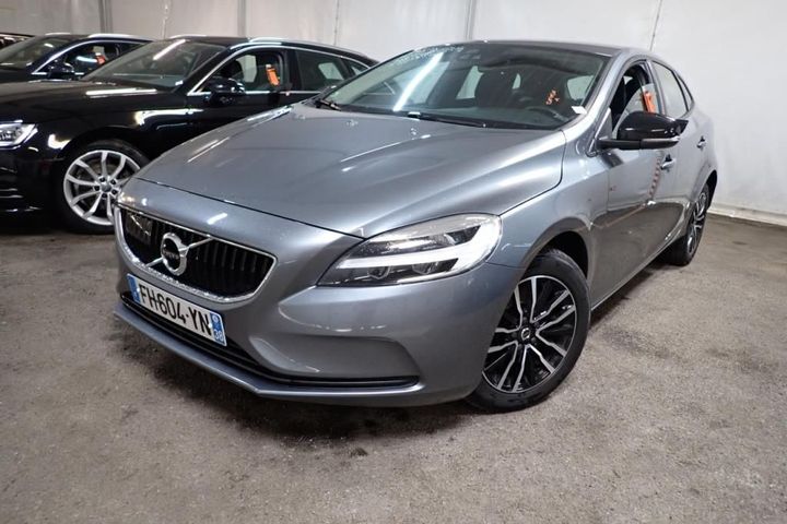 VOLVO V40 2019 yv1mv72v0k2608733