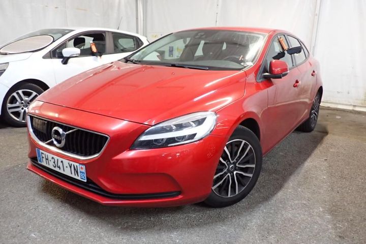 VOLVO V40 2019 yv1mv72v0k2608838