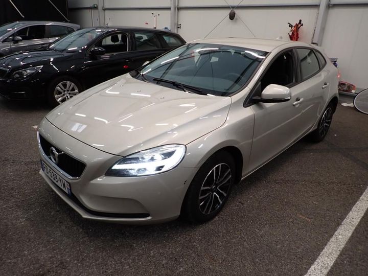 VOLVO V40 2019 yv1mv72v1k2583262