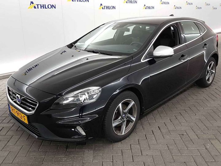 VOLVO V40 2015 yv1mv7431g2278248