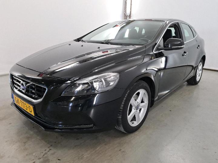 VOLVO V40 2015 yv1mv7431g2279508