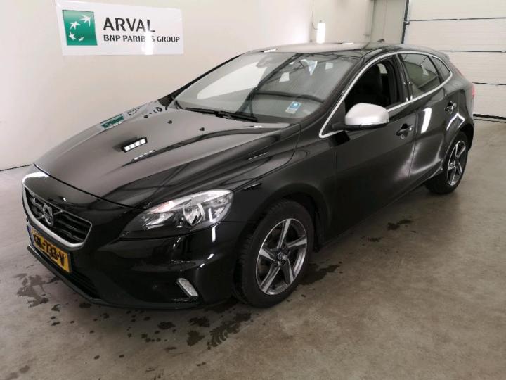 VOLVO V40 2015 yv1mv7431g2279528