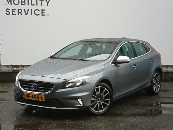 VOLVO V40 2015 yv1mv7431g2279792