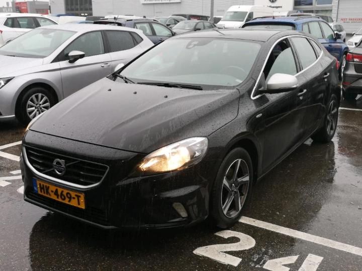 VOLVO V40 2015 yv1mv7431g2280852