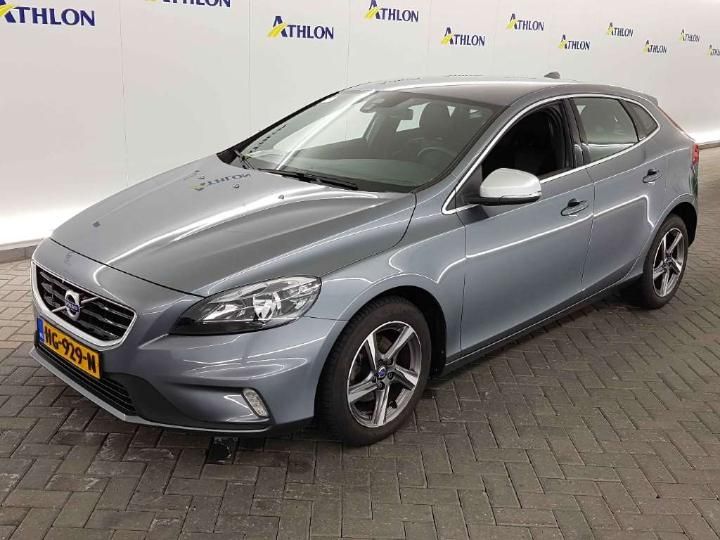 VOLVO V40 2015 yv1mv7431g2281560