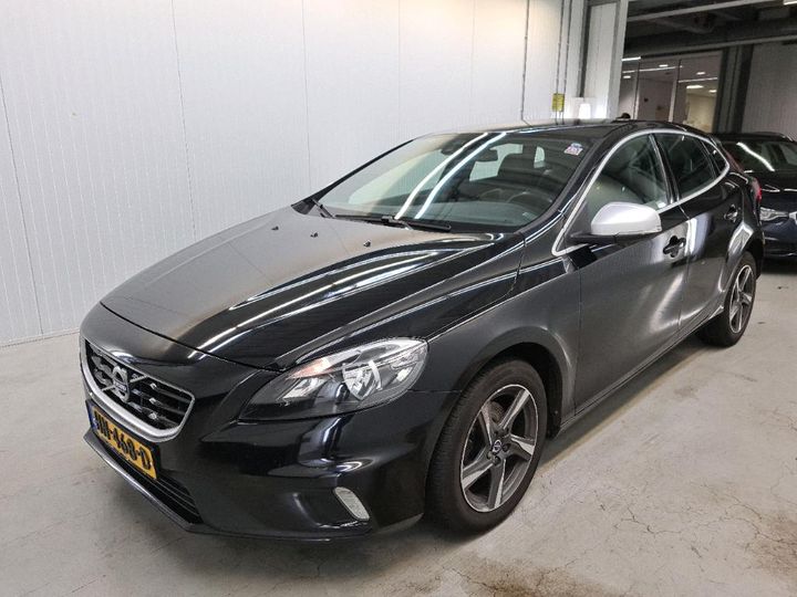 VOLVO V40 2015 yv1mv7431g2281705