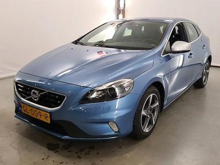 VOLVO V40 2015 yv1mv7431g2282961