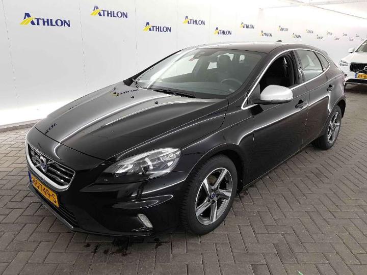 VOLVO V40 2015 yv1mv7431g2285109