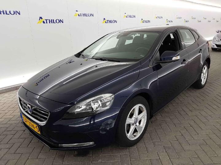 VOLVO V40 2015 yv1mv7431g2285553