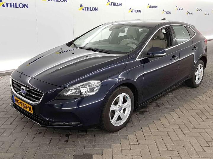 VOLVO V40 2015 yv1mv7431g2285555