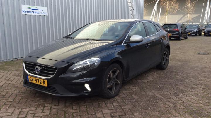 VOLVO V40 2015 yv1mv7431g2285787