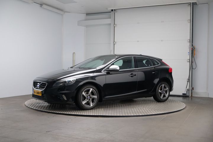 VOLVO V40 2015 yv1mv7431g2286337