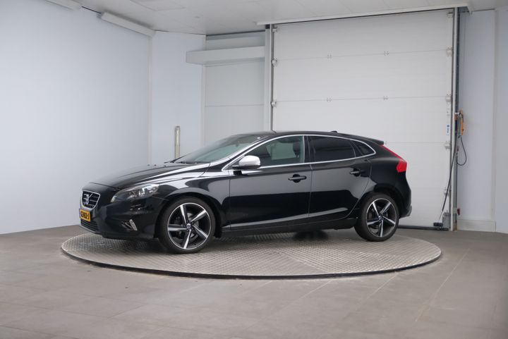 VOLVO V40 2015 yv1mv7431g2286490