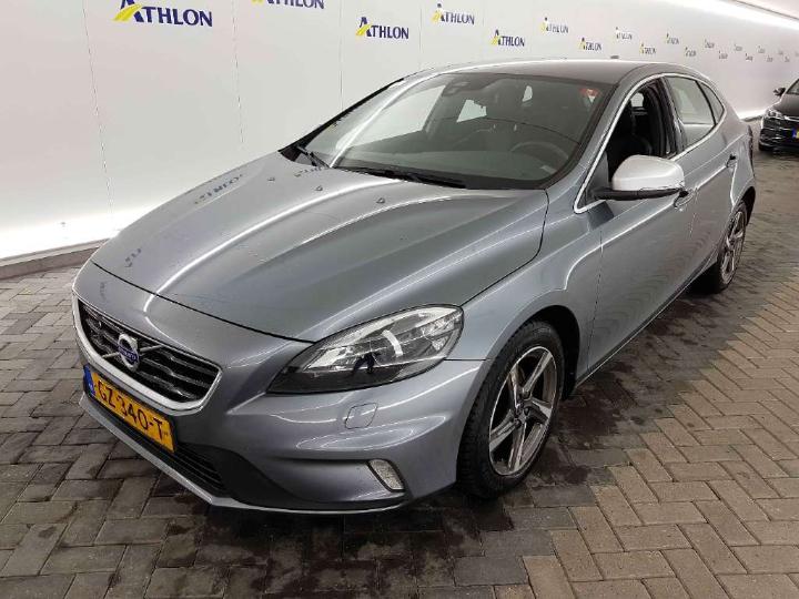 VOLVO V40 2015 yv1mv7431g2286505