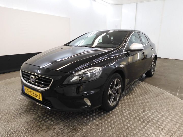 VOLVO V40 2015 yv1mv7431g2286629