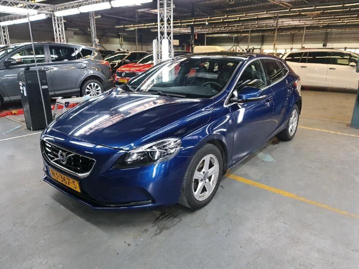 VOLVO V40 2015 yv1mv7431g2286858