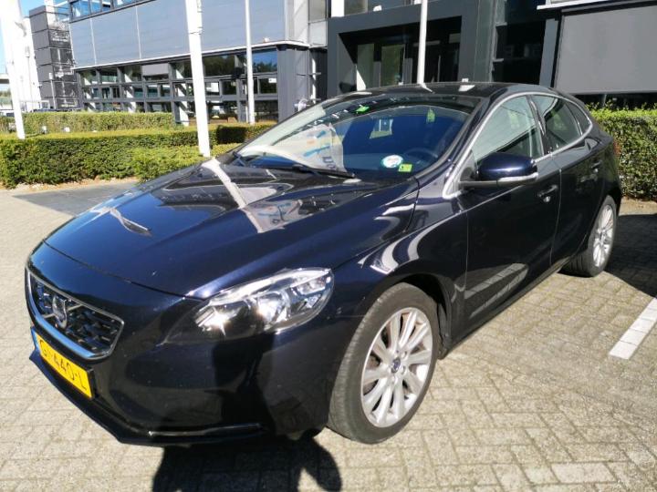 VOLVO V40 2015 yv1mv7431g2286868