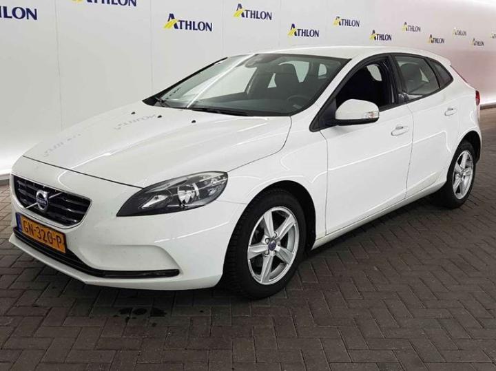 VOLVO V40 2015 yv1mv7431g2287197