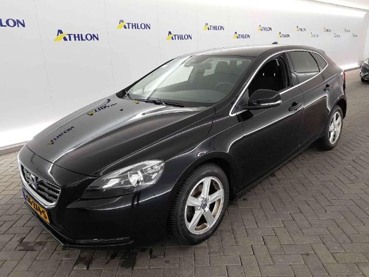 VOLVO V40 2015 yv1mv7431g2287255