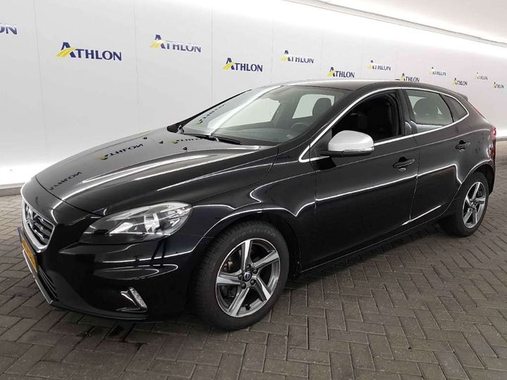 VOLVO V40 2016 yv1mv7431g2287707