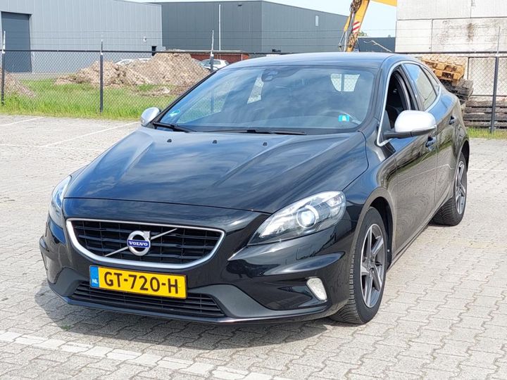 VOLVO V40 2015 yv1mv7431g2287801