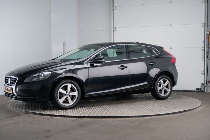 VOLVO V40 2015 yv1mv7431g2287834