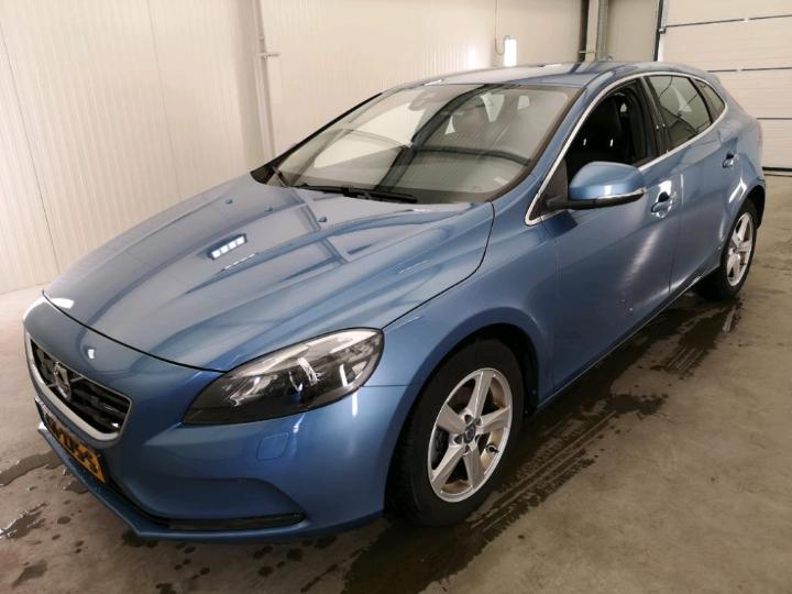 VOLVO V40 2015 yv1mv7431g2287890