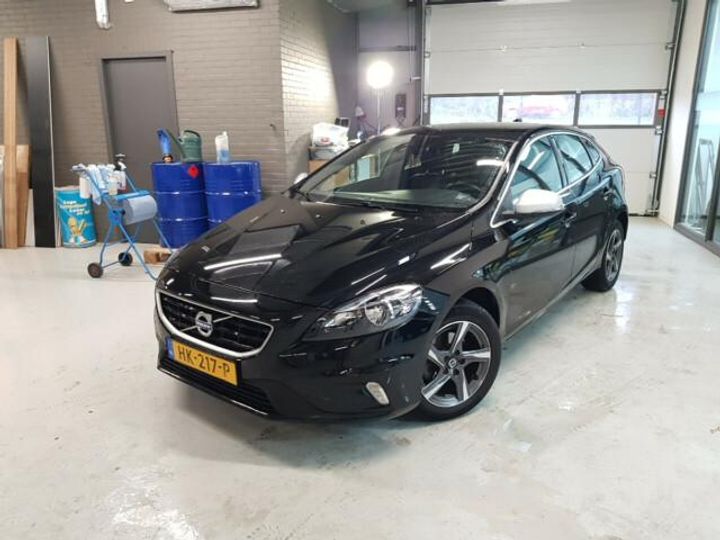 VOLVO V40 2015 yv1mv7431g2288134