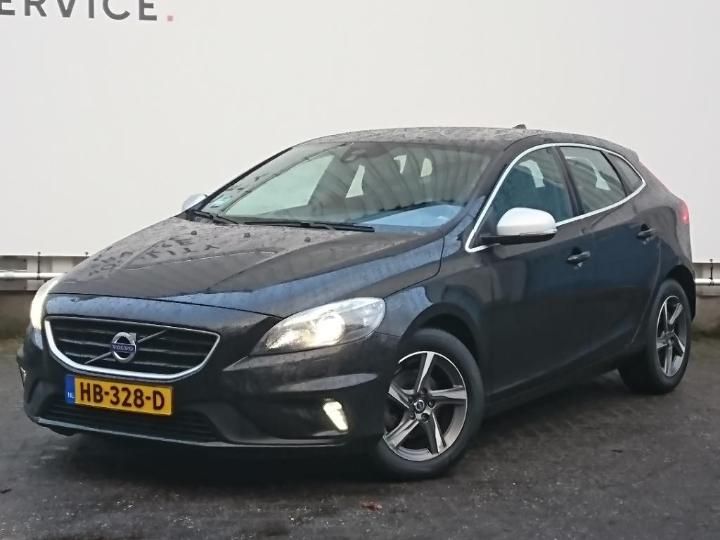 VOLVO V40 2015 yv1mv7431g2288164