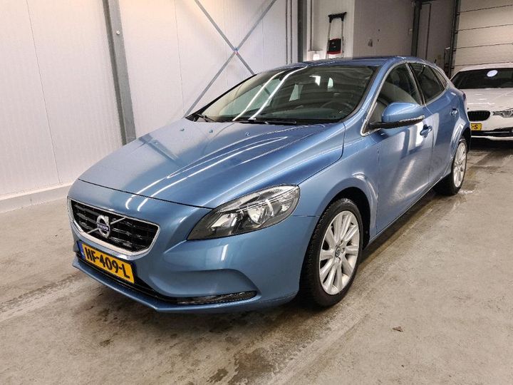 VOLVO V40 2015 yv1mv7431g2288220