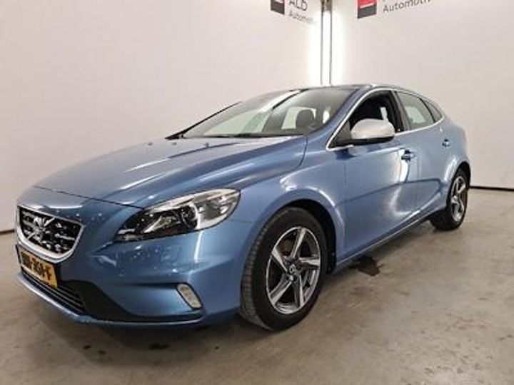 VOLVO V40 2015 yv1mv7431g2288259