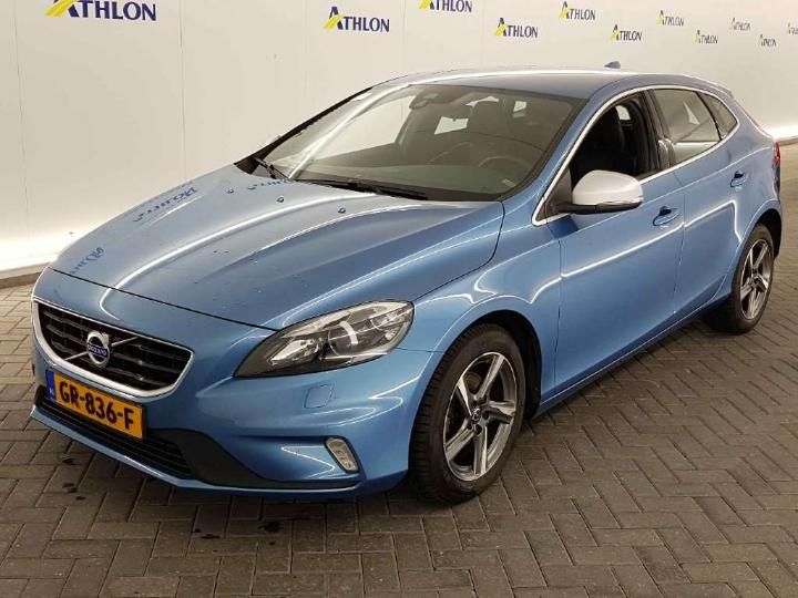 VOLVO V40 2015 yv1mv7431g2288322