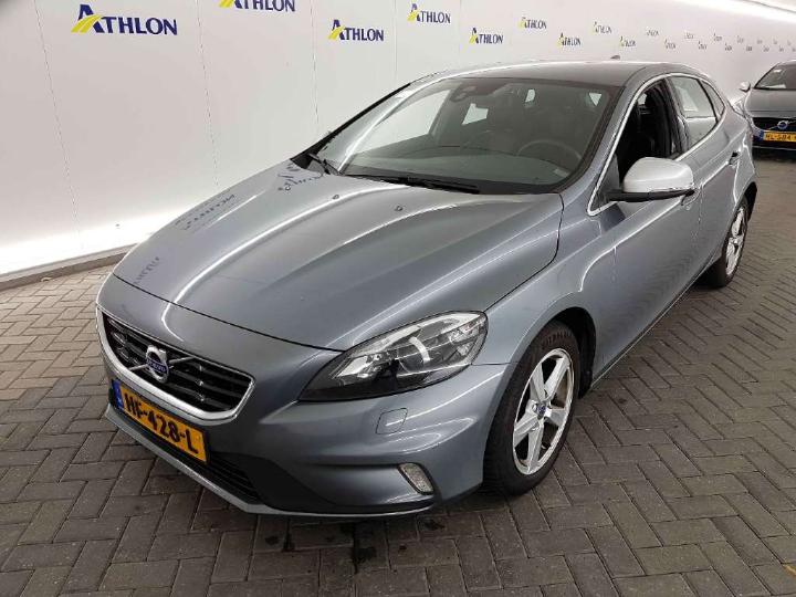 VOLVO V40 2015 yv1mv7431g2288662