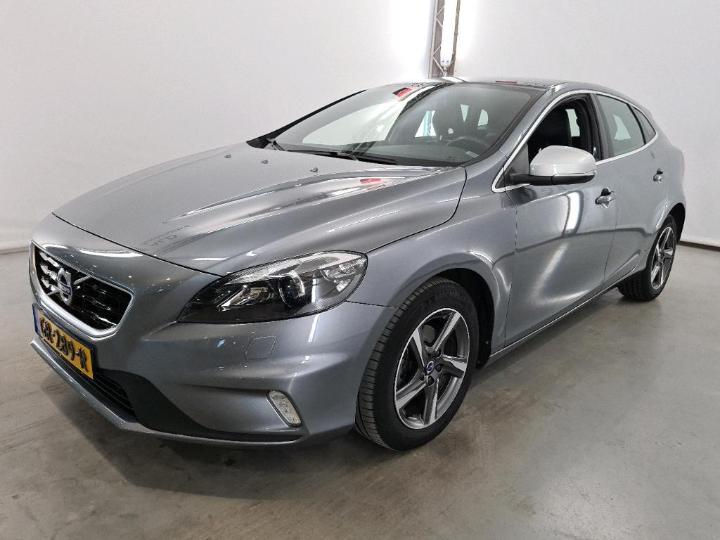 VOLVO V40 2015 yv1mv7431g2289143