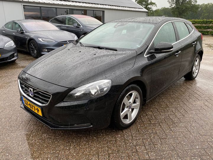 VOLVO V40 2015 yv1mv7431g2289521