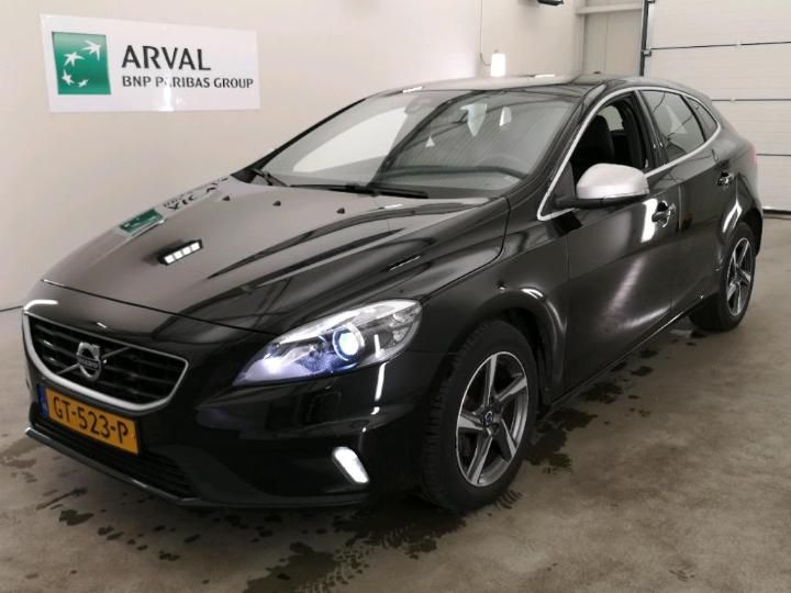 VOLVO V40 2015 yv1mv7431g2290409