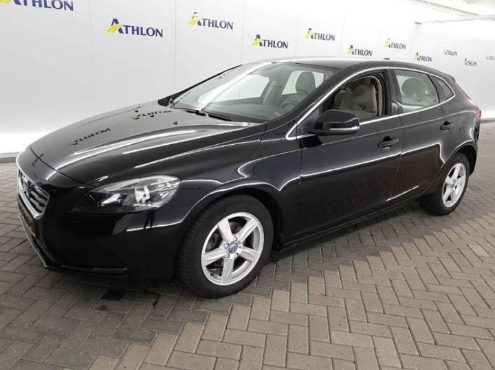 VOLVO V40 2015 yv1mv7431g2290572