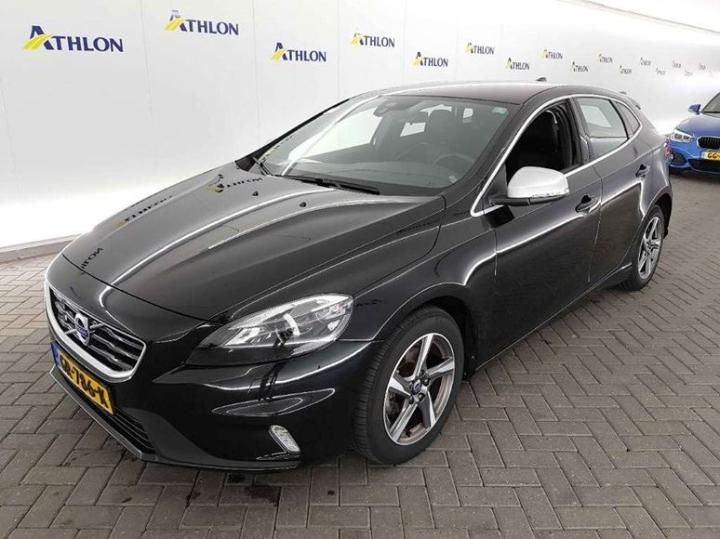 VOLVO V40 2015 yv1mv7431g2290789