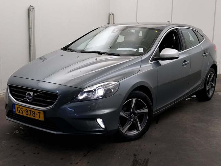 VOLVO V40 2015 yv1mv7431g2290834