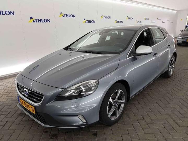 VOLVO V40 2015 yv1mv7431g2290839