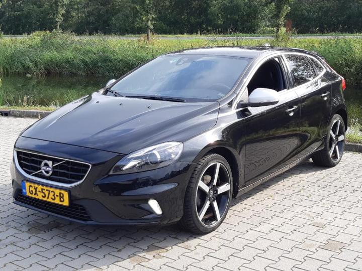 VOLVO V40 2015 yv1mv7431g2291194