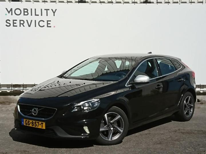 VOLVO V40 2015 yv1mv7431g2291352